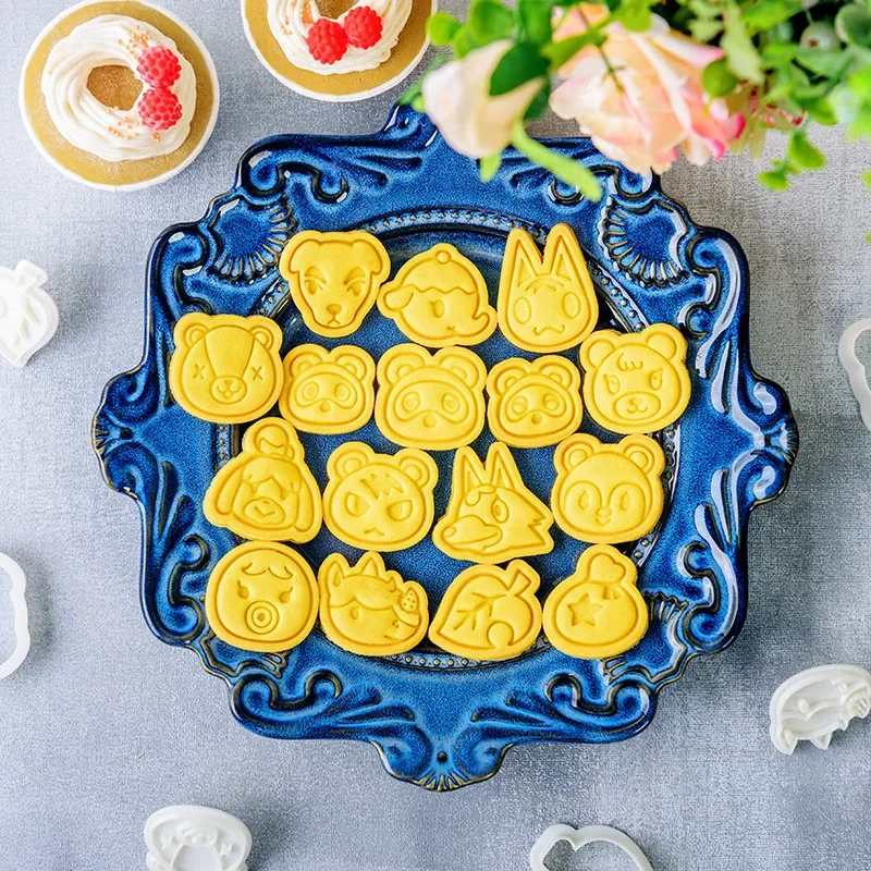 Baking In Kitchen - เครื่องตัดคุกกี้รูปสัตว์น่ารัก ลายอนิเมะ สำหรับทำขนม DIY 3 มิติ