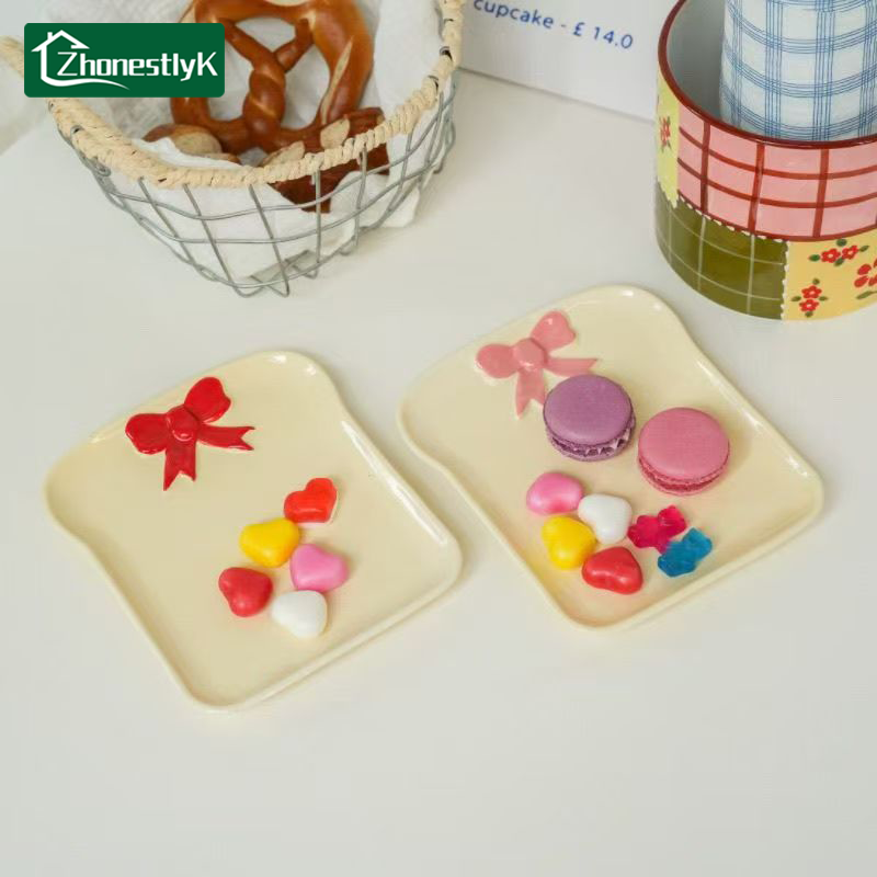 Kitchen Baking Dishes - จานเซรามิครูปโบว์สุดหรู สำหรับใส่ซอส เครื่องปรุง ขนมปัง ผลไม้ ซูชิ